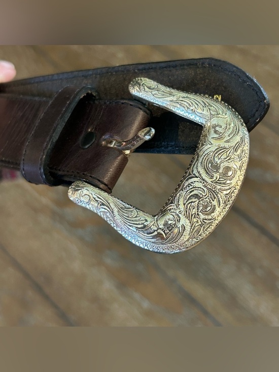Vintage Tony Lama Western Southwestern Aztec & Silver Concho Black Leather Belt main image 14
